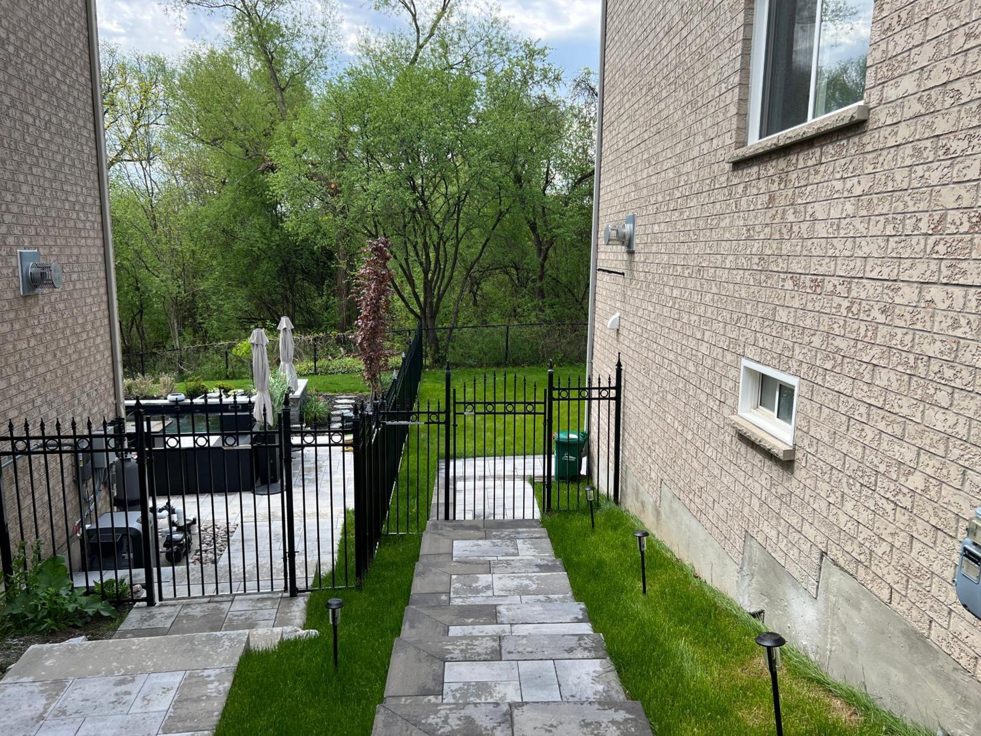 Cozy, Brand-New, 2Bdr,Walkout Apt, Free Parking Richmond Hill Esterno foto